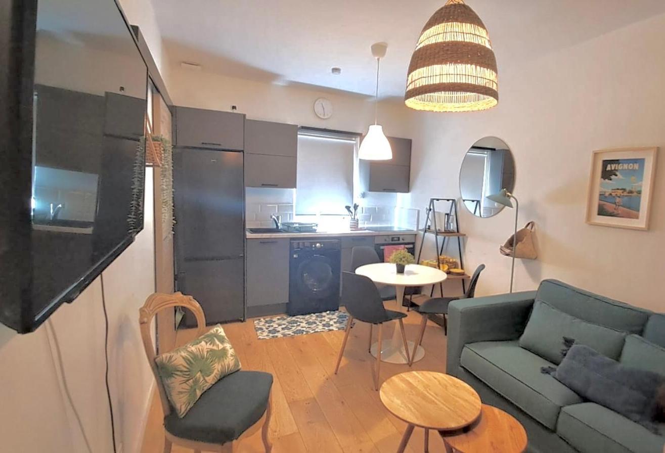 Avignon hyper-centre piéton, rénové à neuf, charmant Extérieur photo