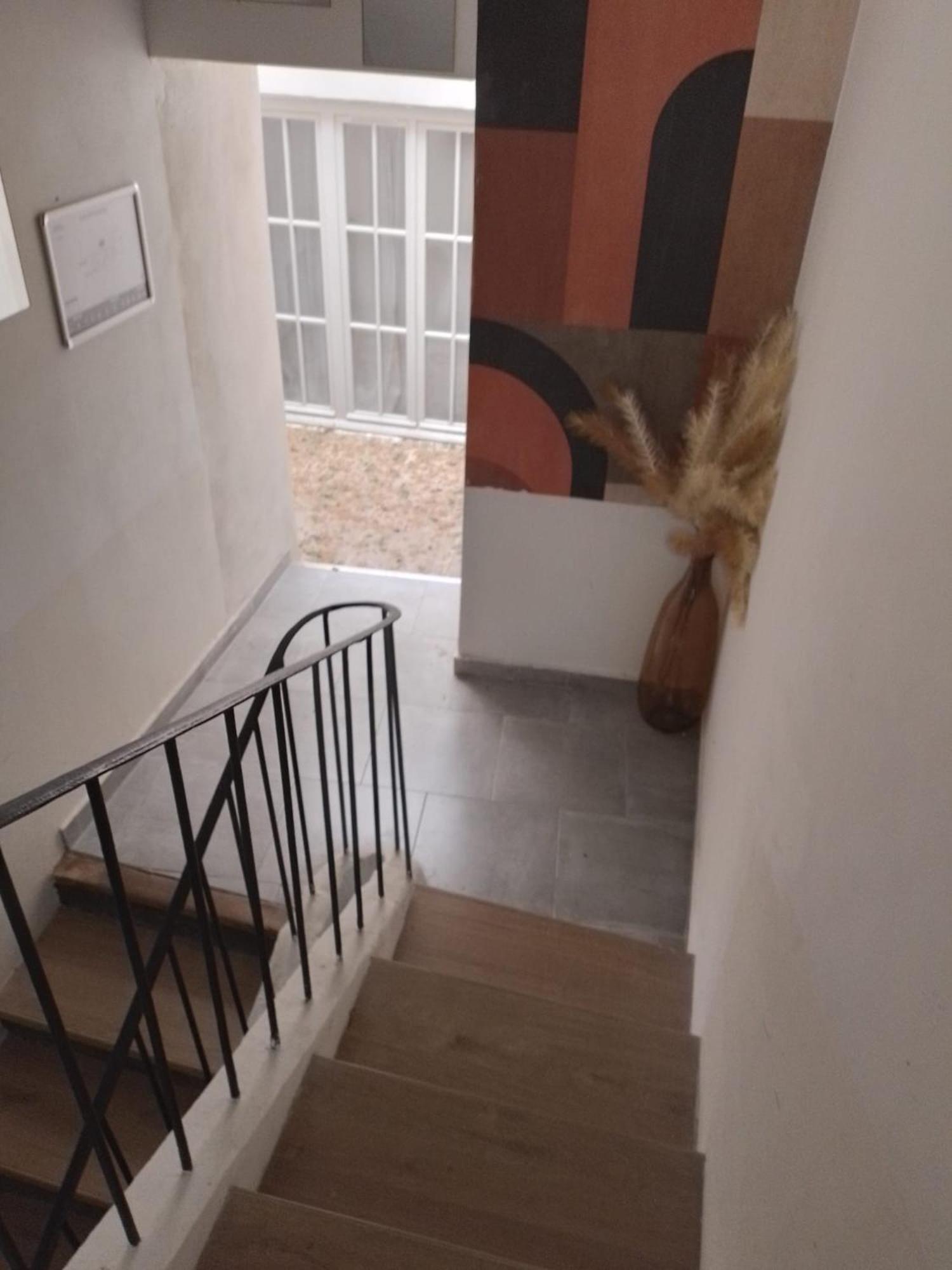 Avignon hyper-centre piéton, rénové à neuf, charmant Extérieur photo